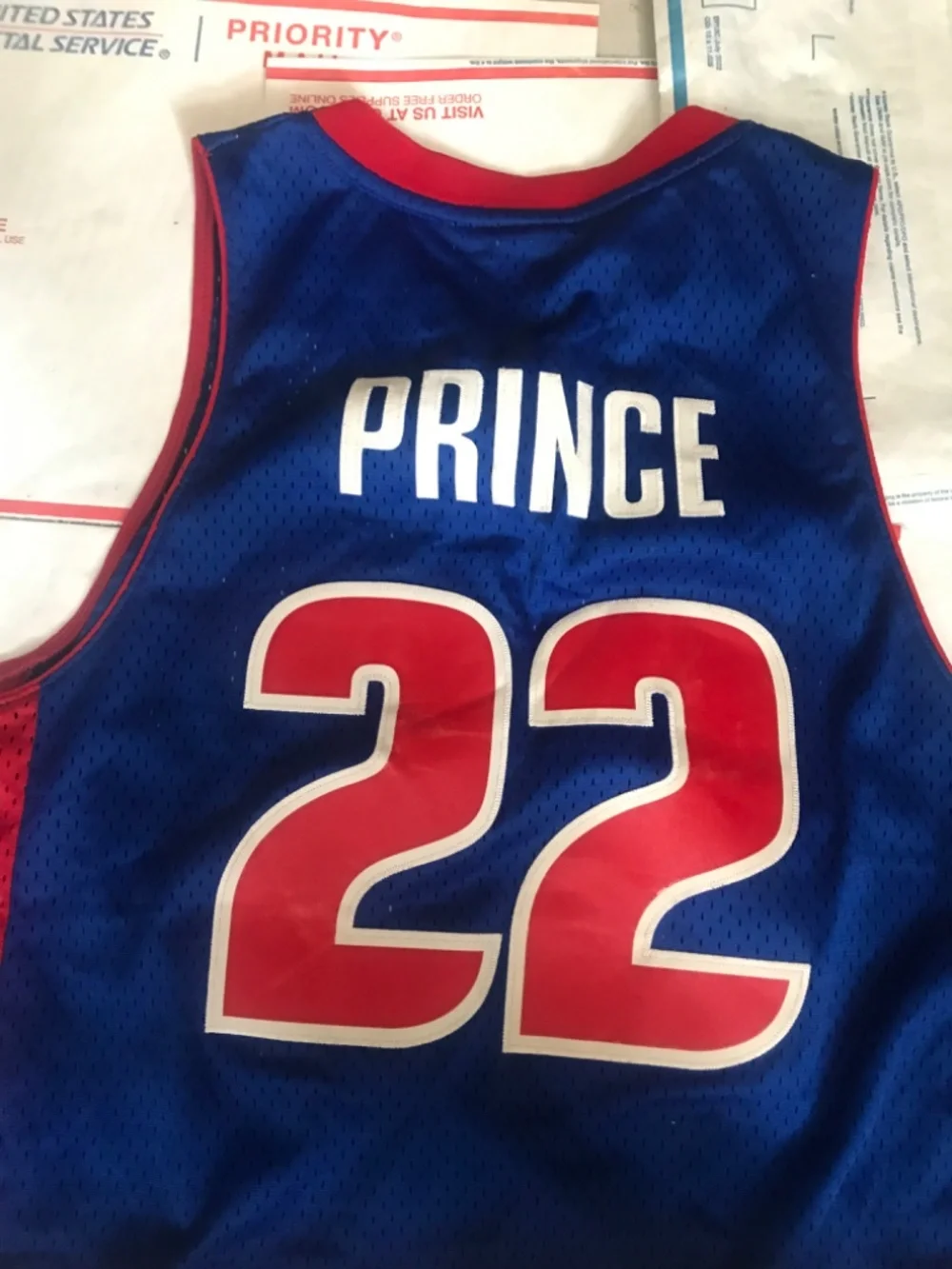 Men’s Rare Vintage Tayshaun Prince Adidas Detroit Pistons Jersey Size Medium